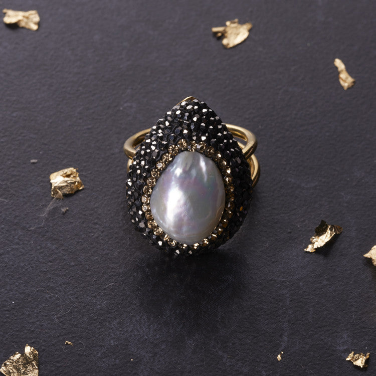 Native Gem Pearl Ilume Ring from sixforgold 